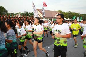 BIB: 
                            <button type="button" onclick="openModal(3530772)" class="btn btn-primary btn-sm float-right btn-popup" data-toggle="modal" data-target=".modal-high-quality">
                        <i class="fas fa-shopping-cart"></i> Add to Cart
                    </button>
                                            <button type="button" onclick="isThisMe(3530772, true)" class="btn btn-success btn-sm float-right btn-popup btn-isme hidden" data-toggle="tooltip" data-placement="bottom" title="นี่คือรูปของคุณใช่ไหม คลิกที่นี่เพื่อเอาเข้าอัลบั้ม">
                        <i class="fas fa-plus"></i> Add to album
                    </button>
                    <button type="button" onclick="isThisMe(3530772, false)" class="btn btn-warning btn-sm float-right btn-popup btn-isnotme hidden">
                        <i class="fas fa-ban"></i> Remove from album
                    </button>